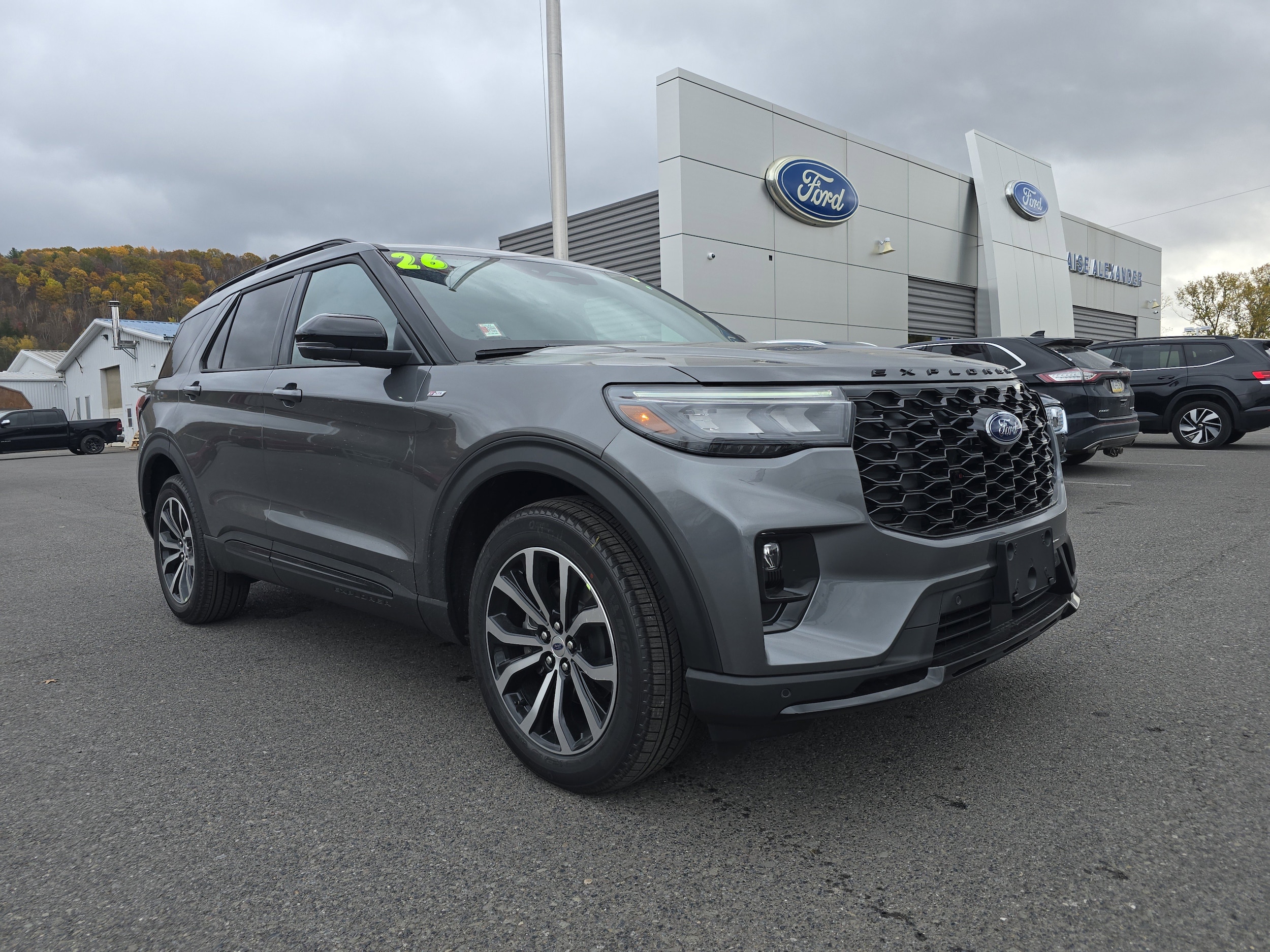2026 Ford Explorer ST-LINE's photo