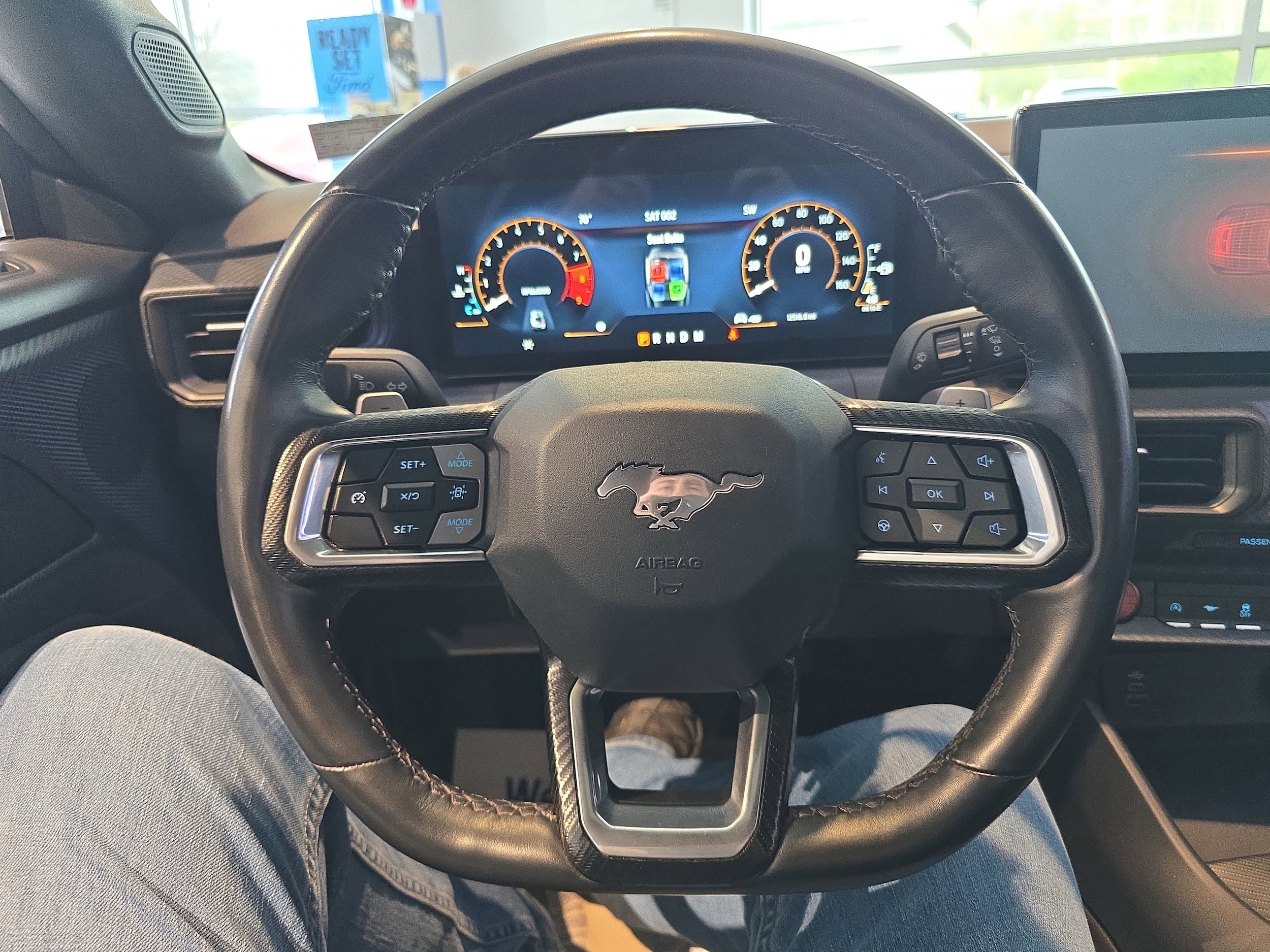 2025 Ford Mustang GT - Photo 18