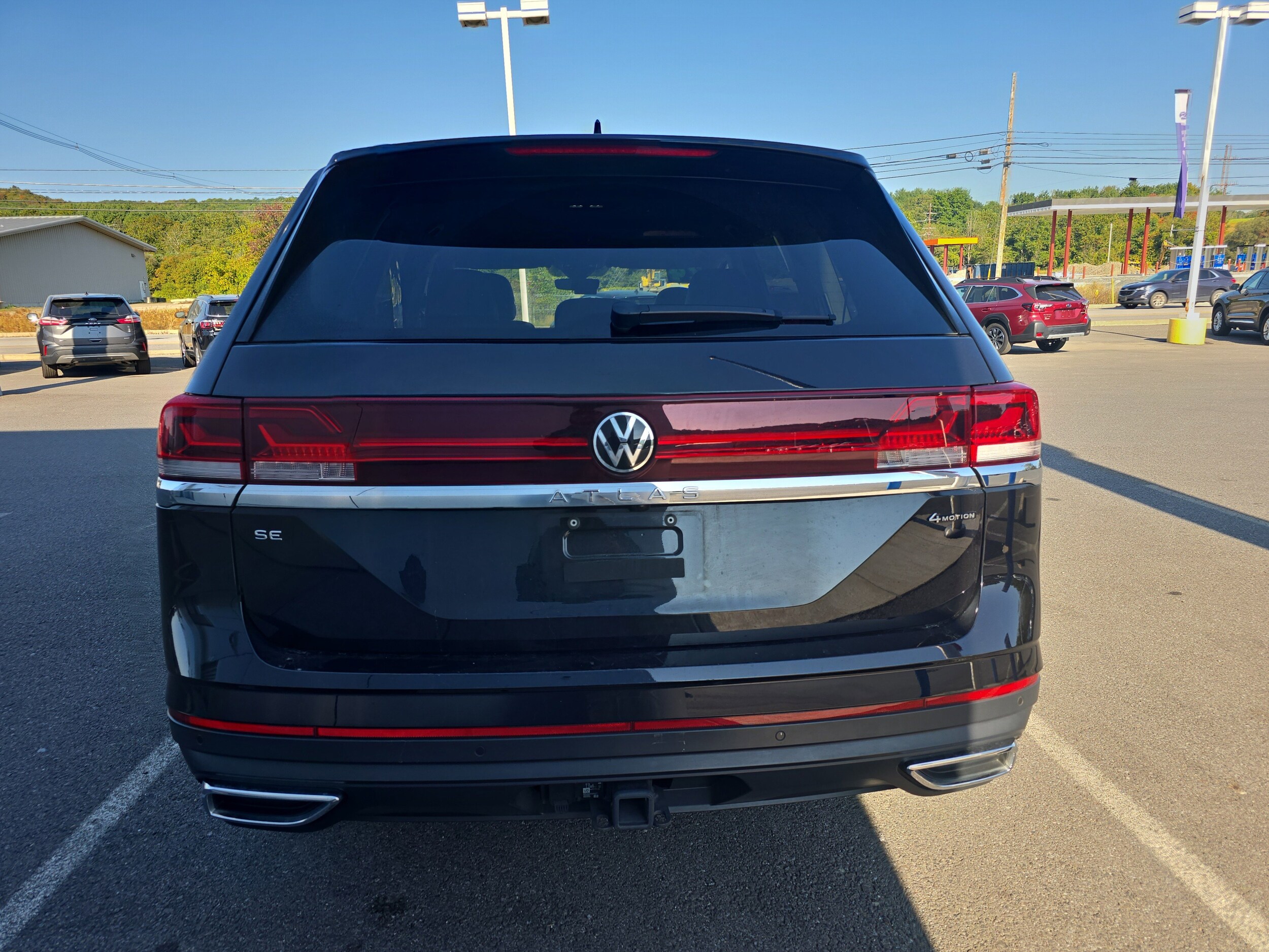 2024 Volkswagen Atlas SE Technology photo 2