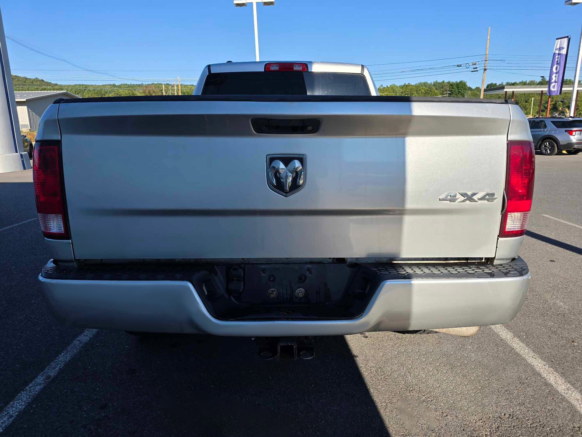 2017 Ram 1500 Express photo 3