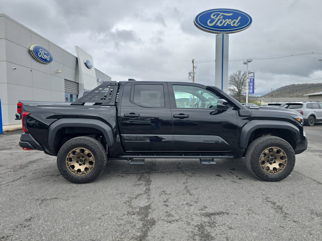 Used 2025 Toyota Tacoma 4WD Trailhunter Hybrid Truck Double Cab