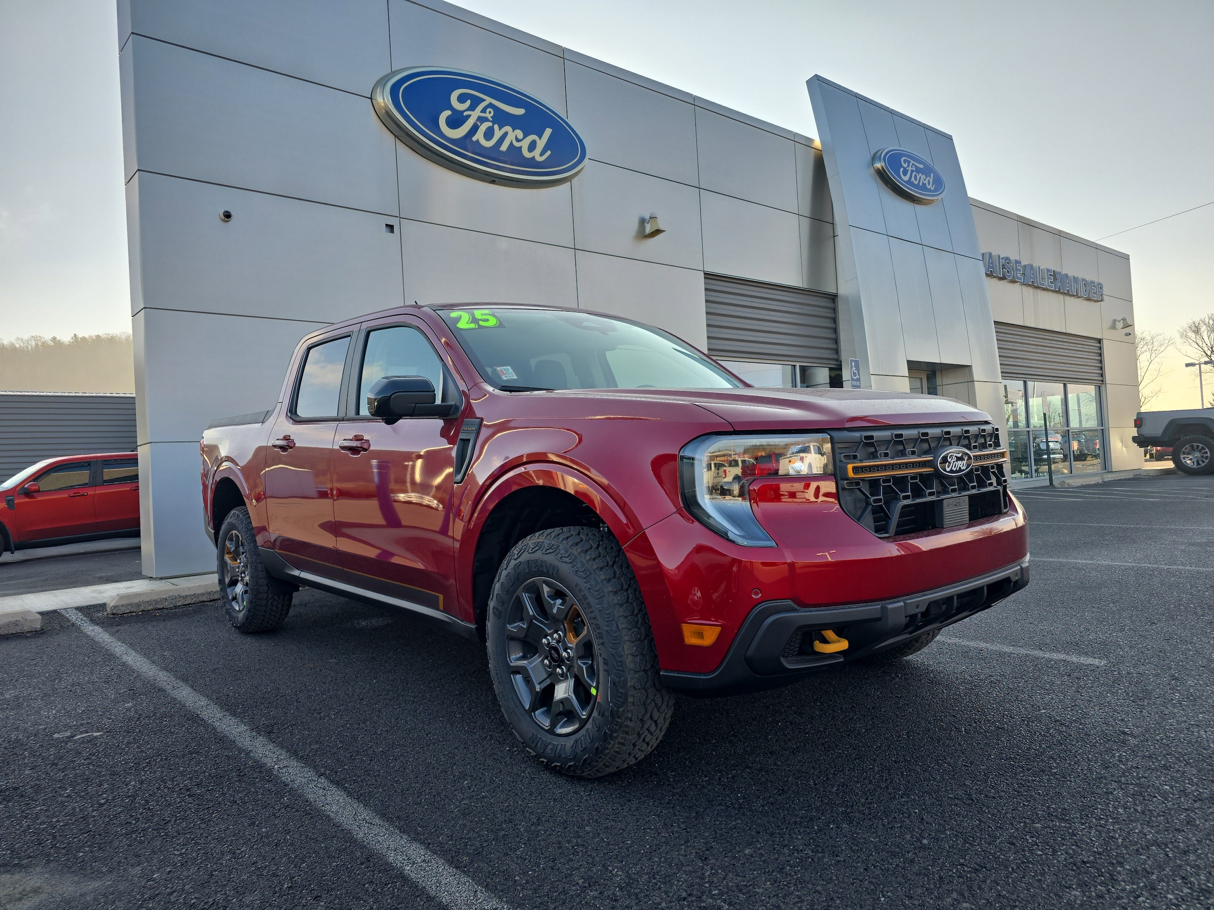 2025 Ford Maverick Tremor's photo