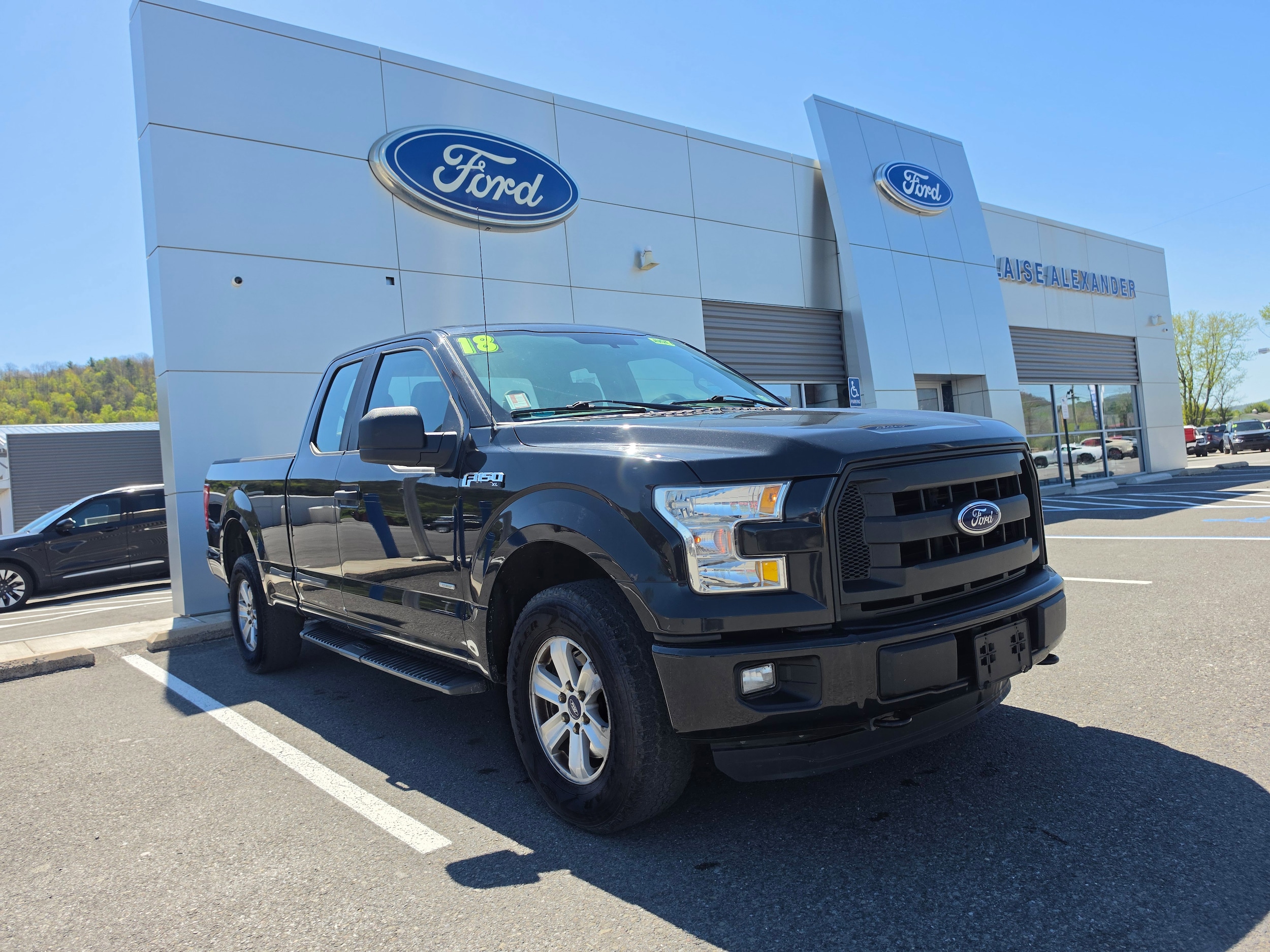 2015 Ford F-150 XL 4x4 SuperCab 145-in's photo