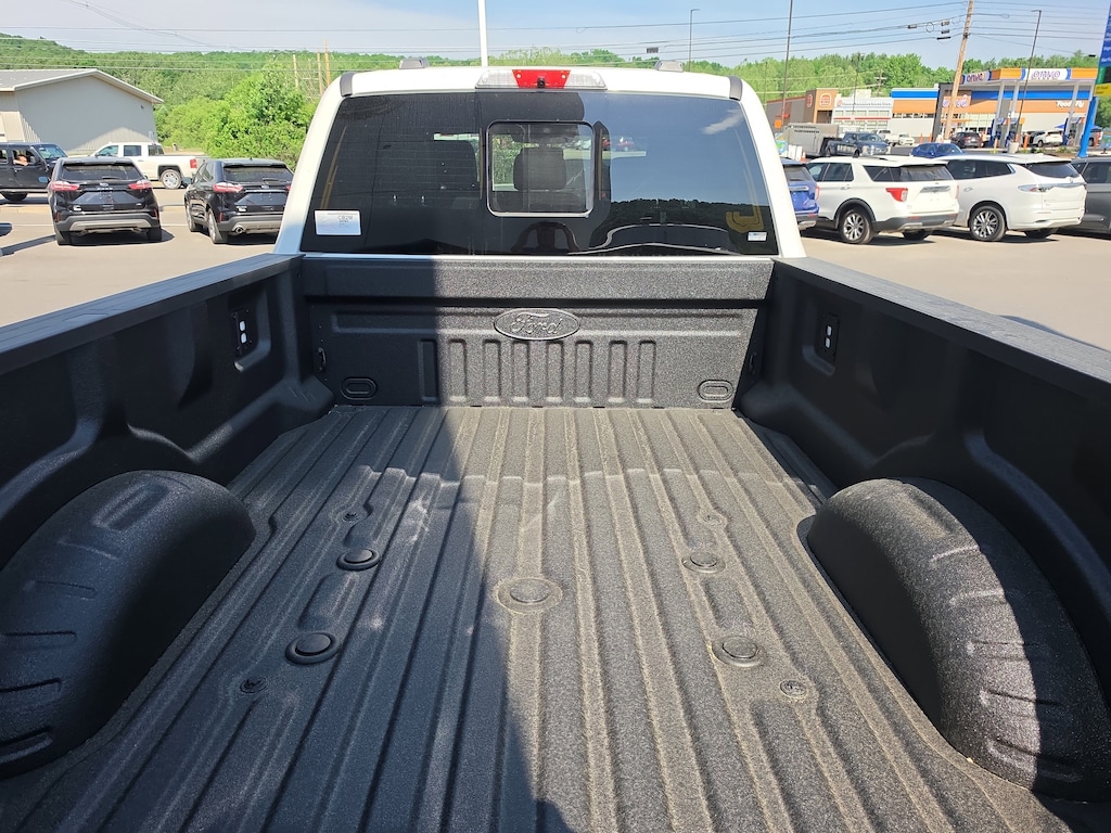 New 2026 Ford Super Duty F-250 Platinum Truck Crew Cab