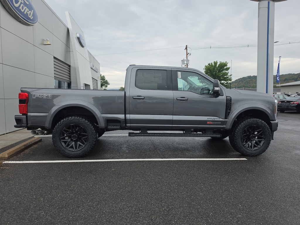 New 2026 Ford Super Duty F-250 LARIAT Truck Crew Cab