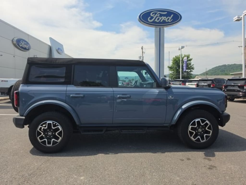 Used 2023 Ford Bronco Outer Banks SUV