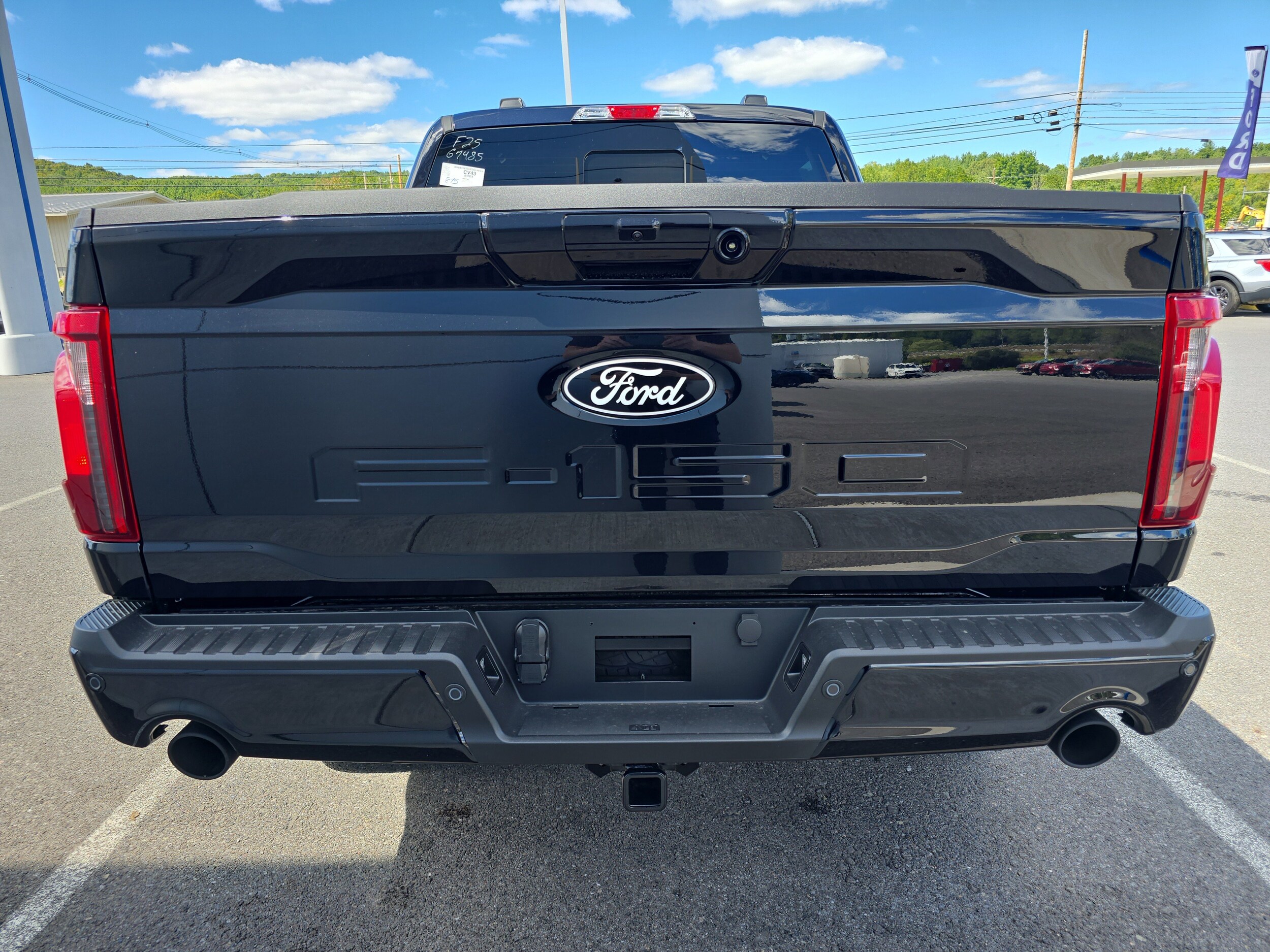 2025 Ford F-150 XLT photo 4