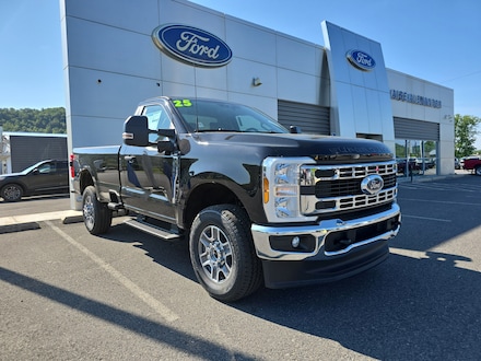 2025 Ford Super Duty F-350 XLT Truck Regular Cab