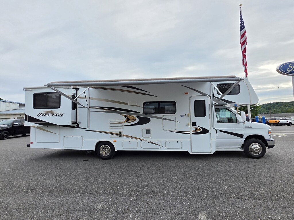 Used 2012 Ford Econoline Commercial Cutaway Truck