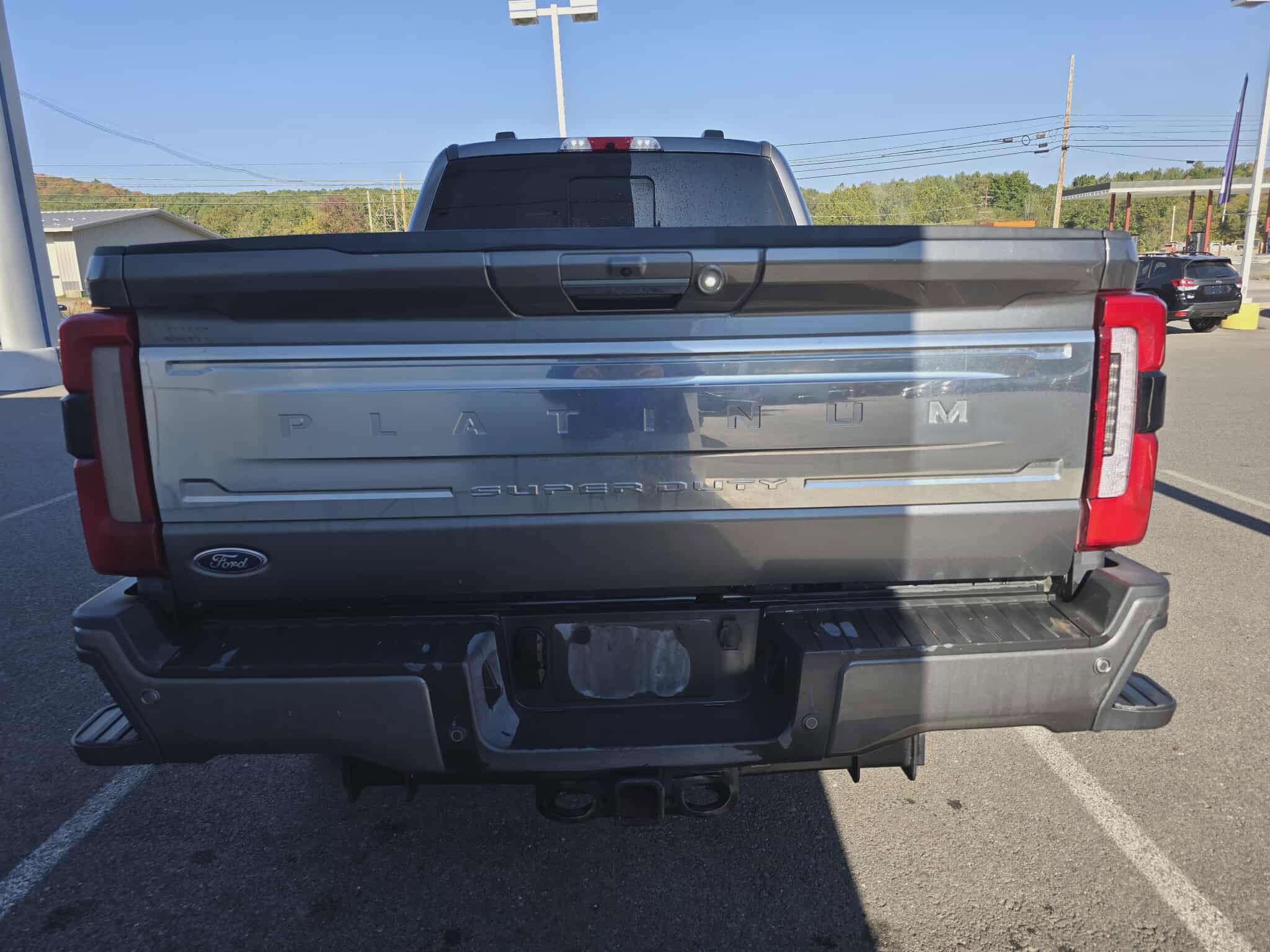 2024 Ford F-350 Platinum photo 4