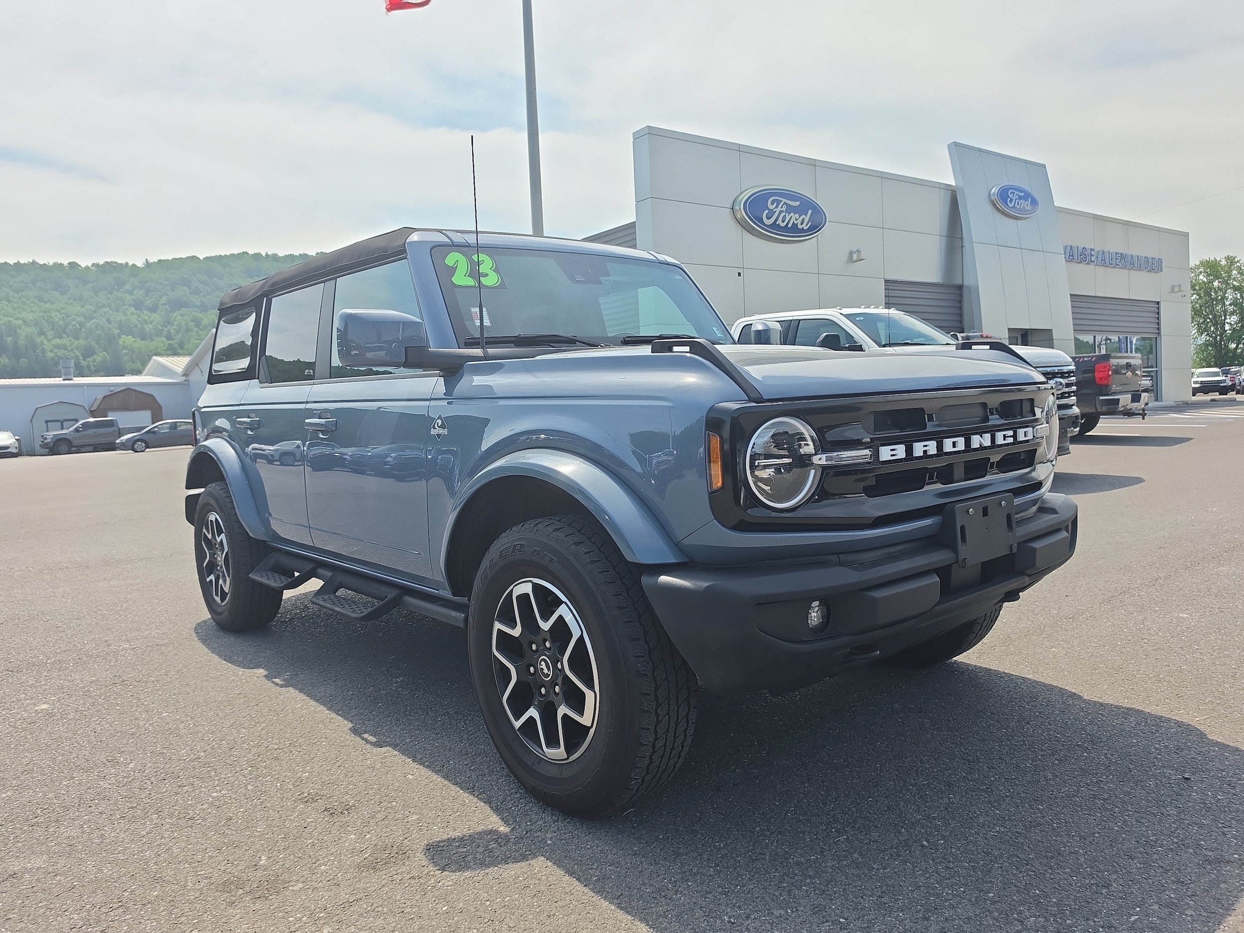2023 Ford Bronco 4-Door