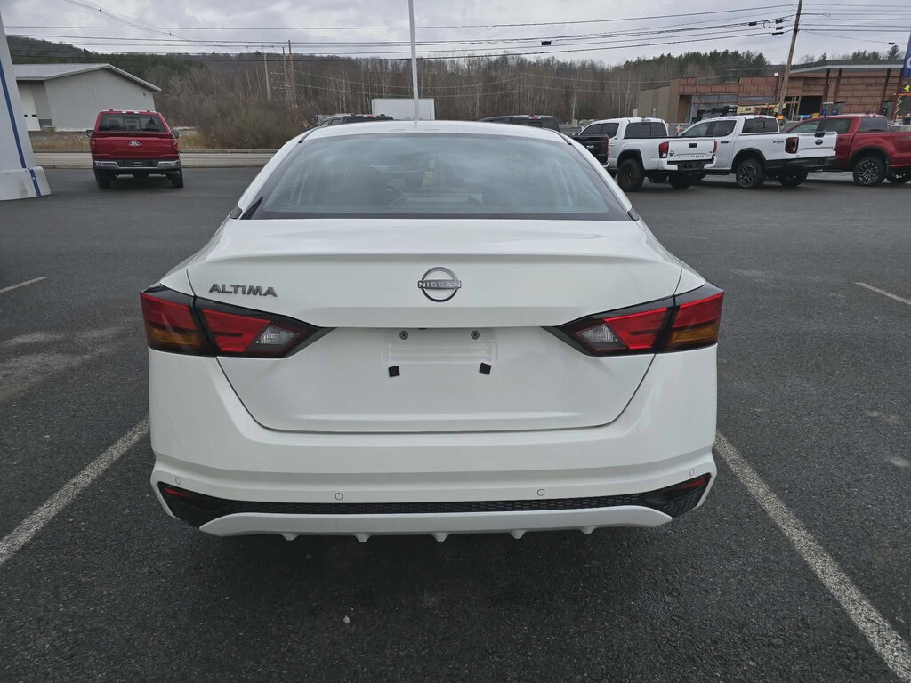Used 2024 Nissan Altima 2.5 S Sedan