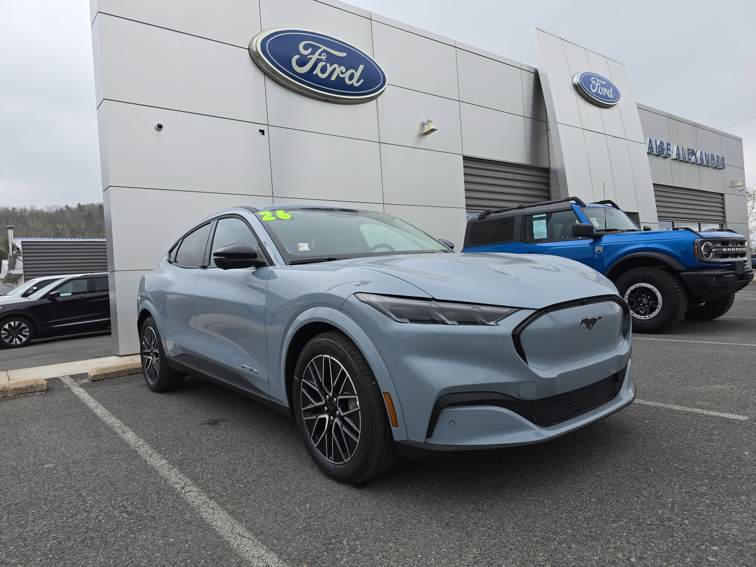 2026 Ford Mustang-Mach-e Premium's photo