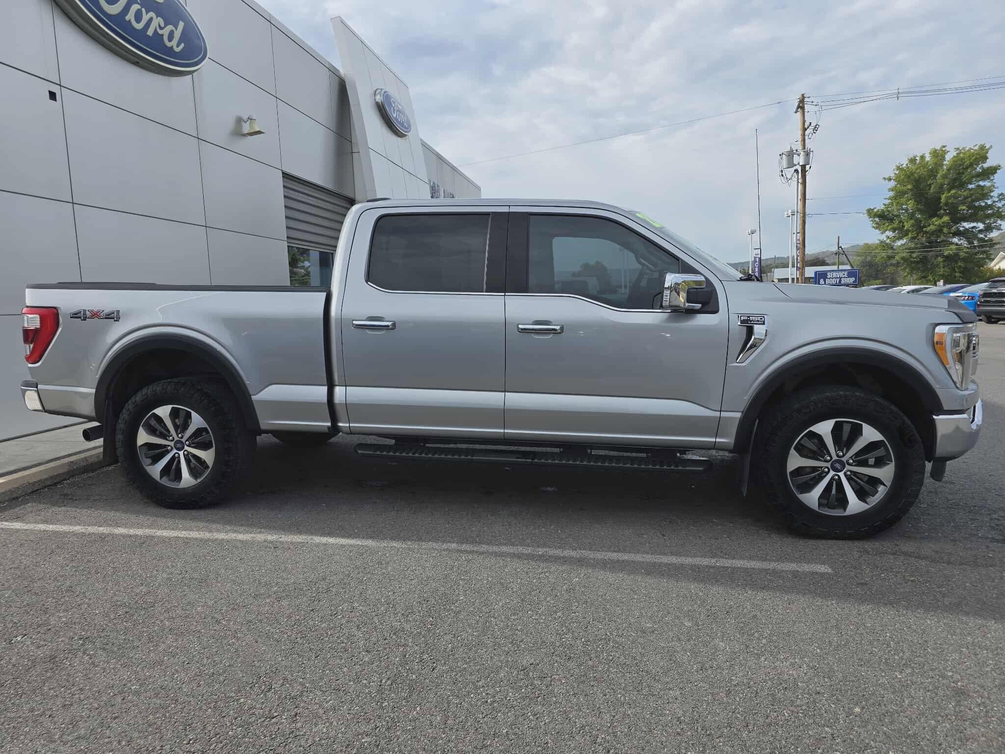 2021 Ford F-150 Lariat photo 2