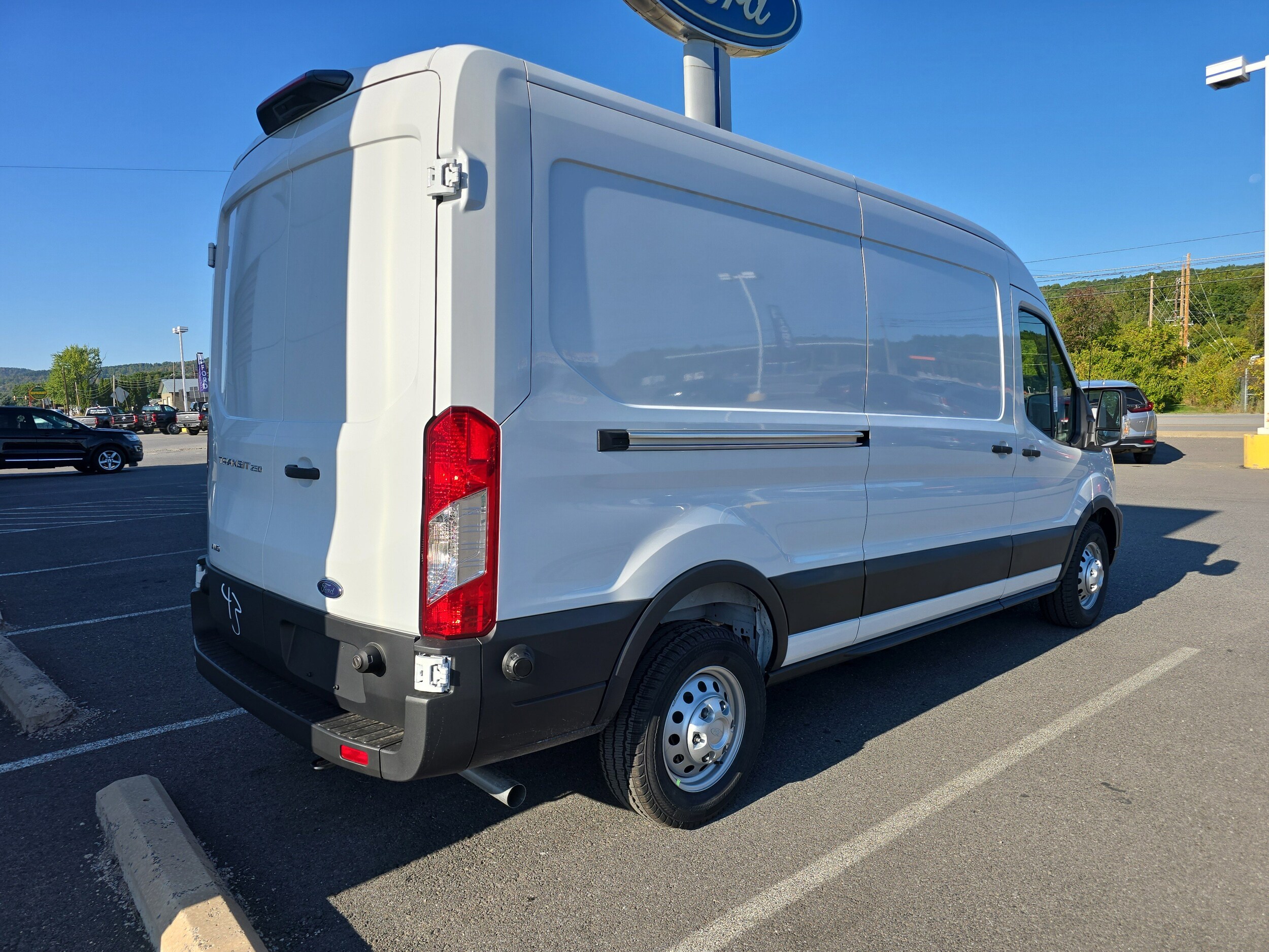2025 Ford Transit Cargo Van photo 3