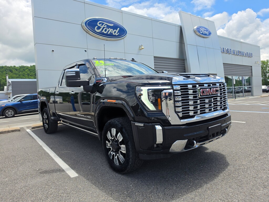 Used 2024 GMC Sierra 2500HD Denali Truck Crew Cab