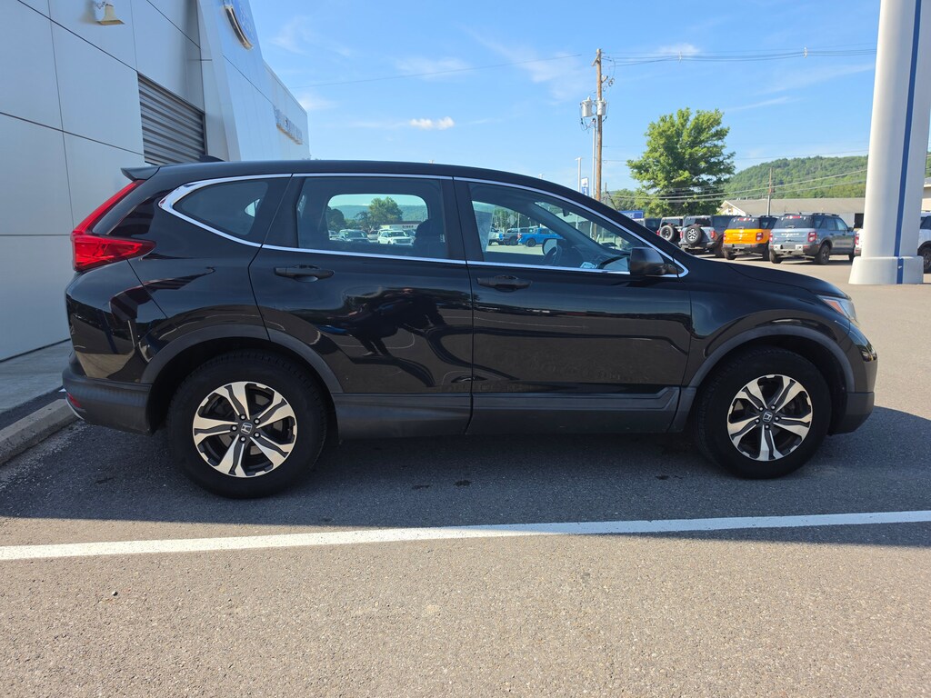 Used 2017 Honda CR-V LX SUV