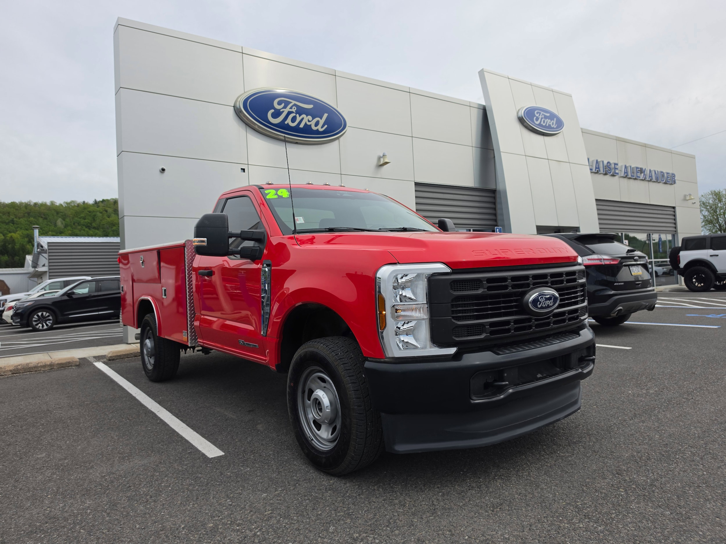 2024 Ford F-350 XL 4x4 Regular Cab 145-In SRW's photo