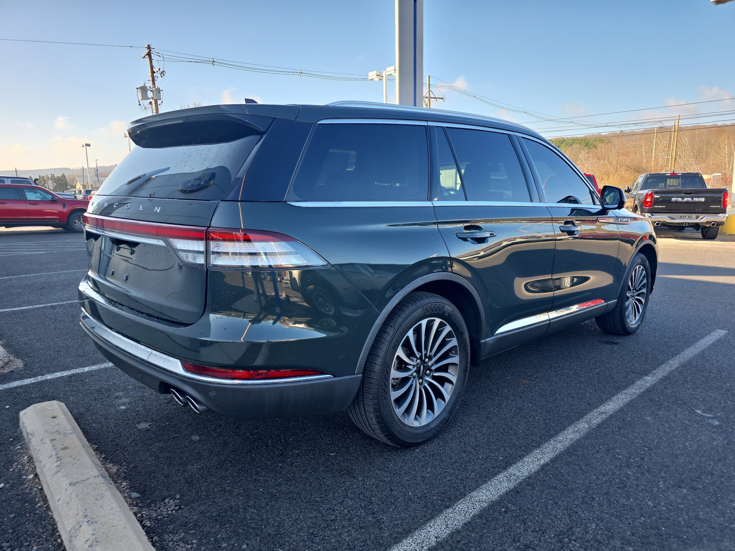 2022 Lincoln Aviator Reserve photo 3