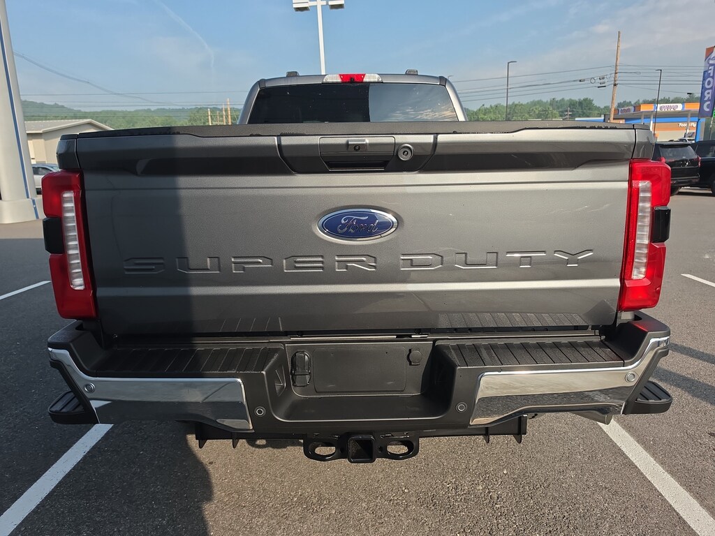 New 2026 Ford Super Duty F-350 LARIAT TRUCK
