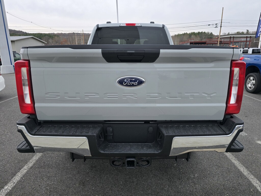 New 2026 Ford Super Duty F-250 XLT Truck Crew Cab