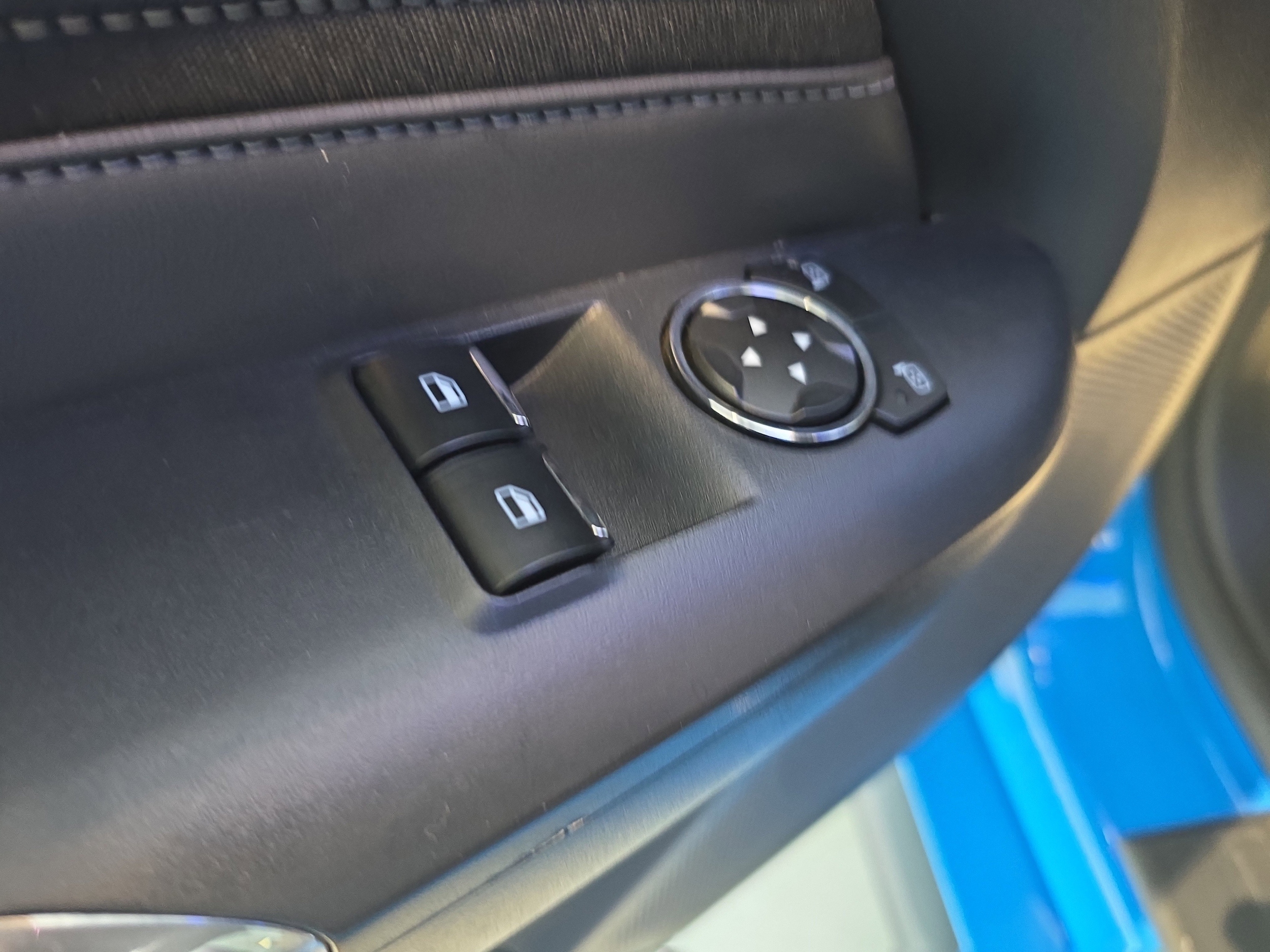 2025 Ford Mustang GT - Photo 16