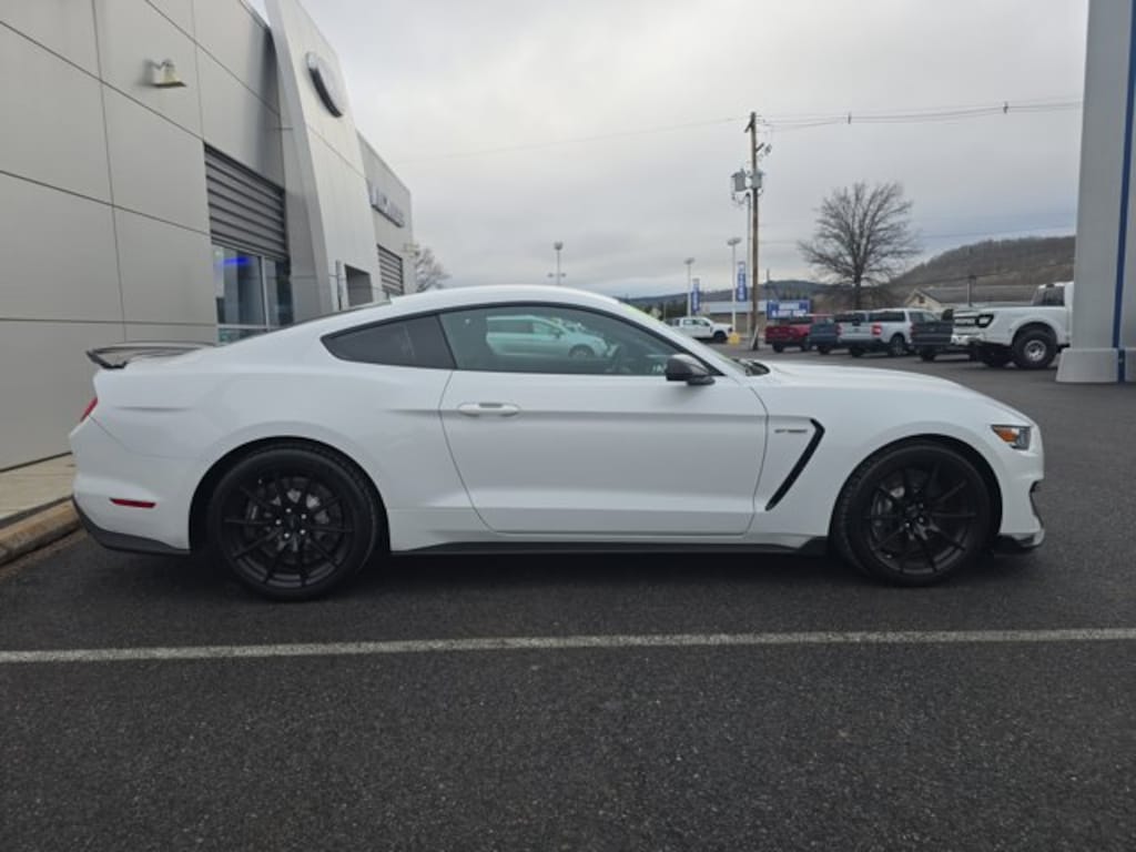 Used 2017 Ford Mustang Shelby GT350 Coupe