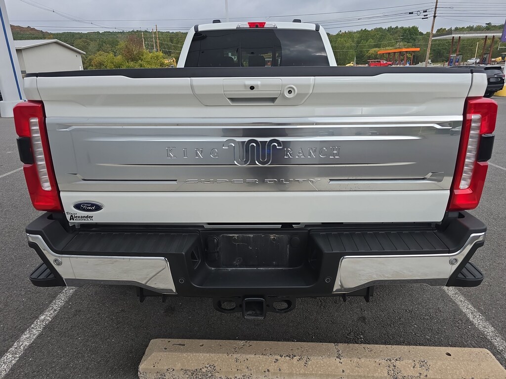Used 2025 Ford Super Duty F-450 DRW King Ranch Truck Crew Cab