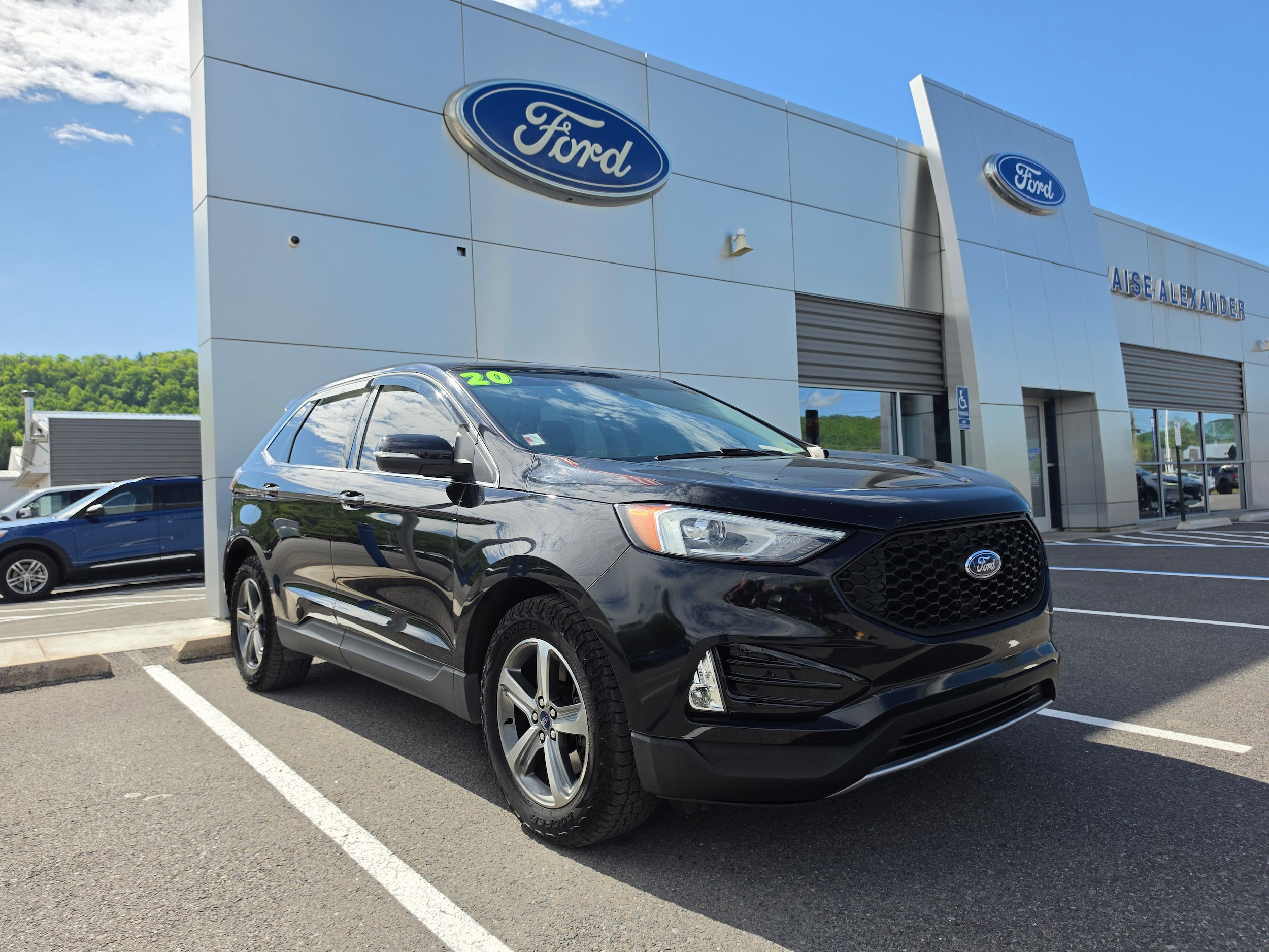 2020 Ford Edge SEL AWD's photo