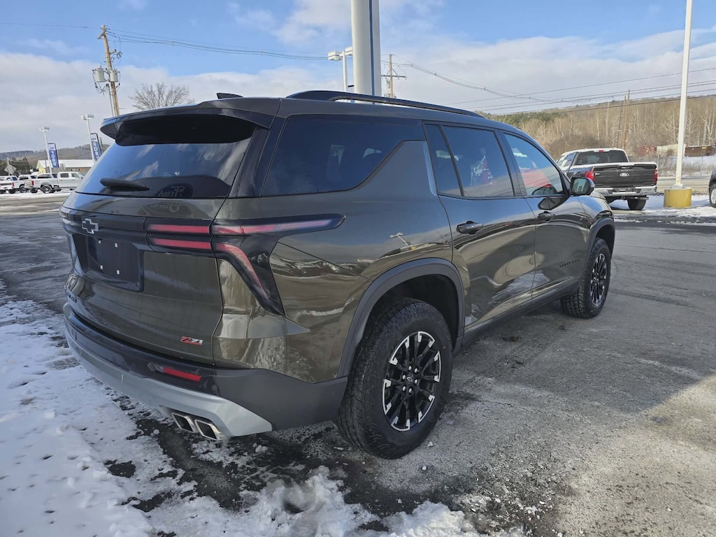 Used 2024 Chevrolet Traverse AWD Z71 SUV
