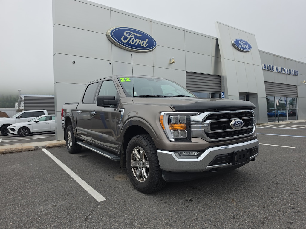 Used 2022 Ford F-150 XLT Truck SuperCrew Cab
