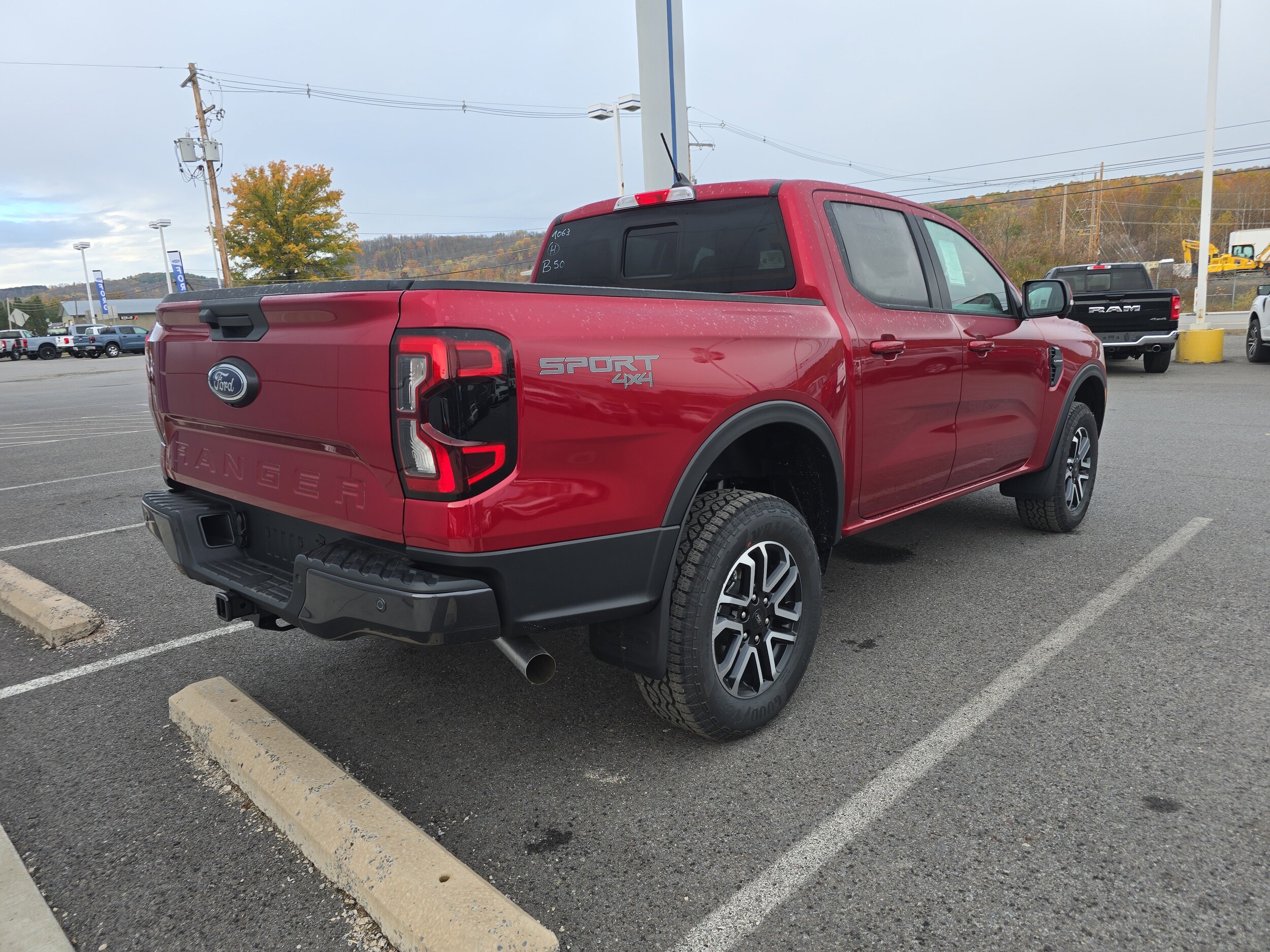 2025 Ford Ranger Lariat photo 2
