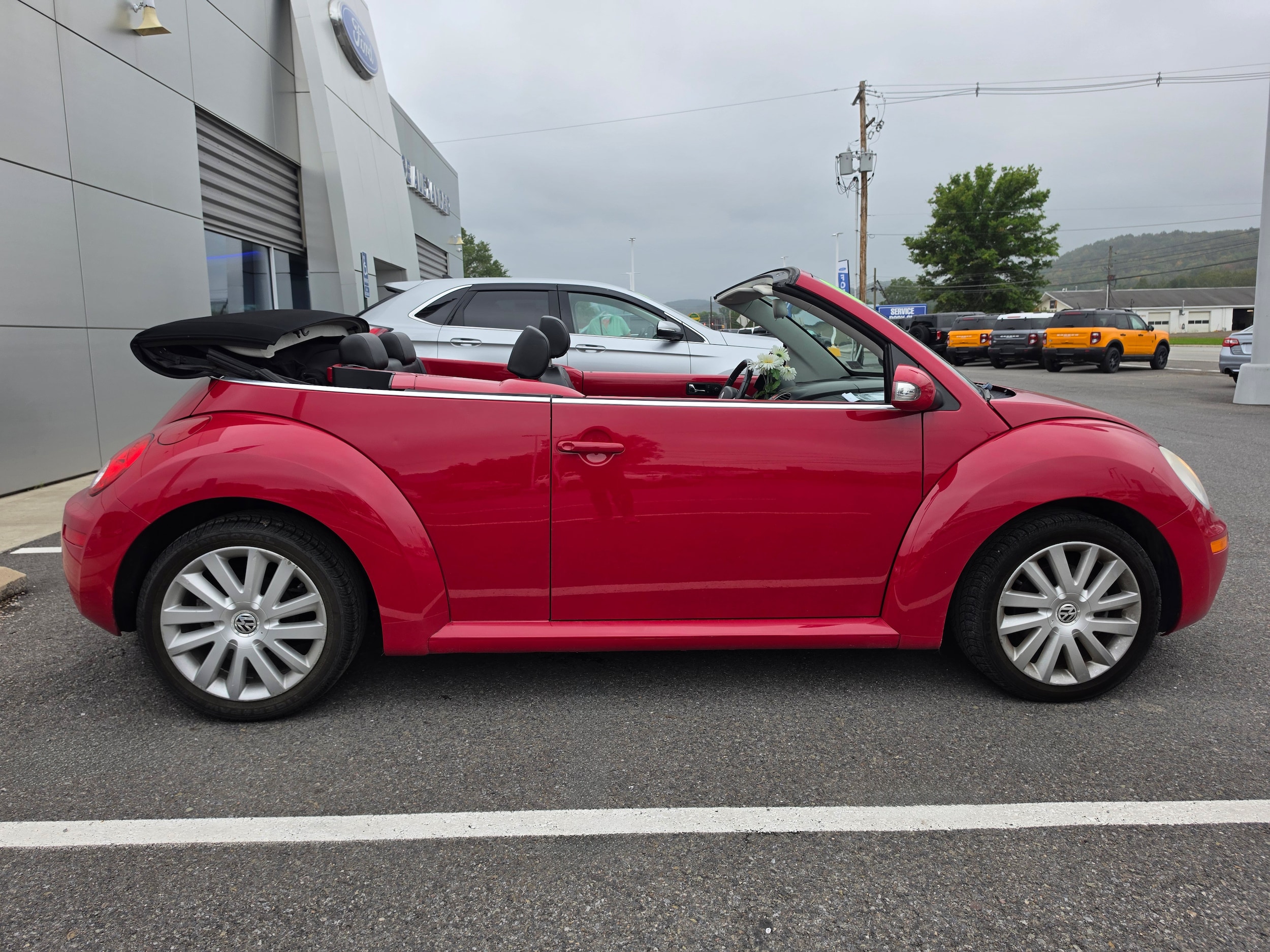 Used 2009 Volkswagen New Beetle Base with VIN 3VWRG31Y19M407177 for sale in Mansfield, PA