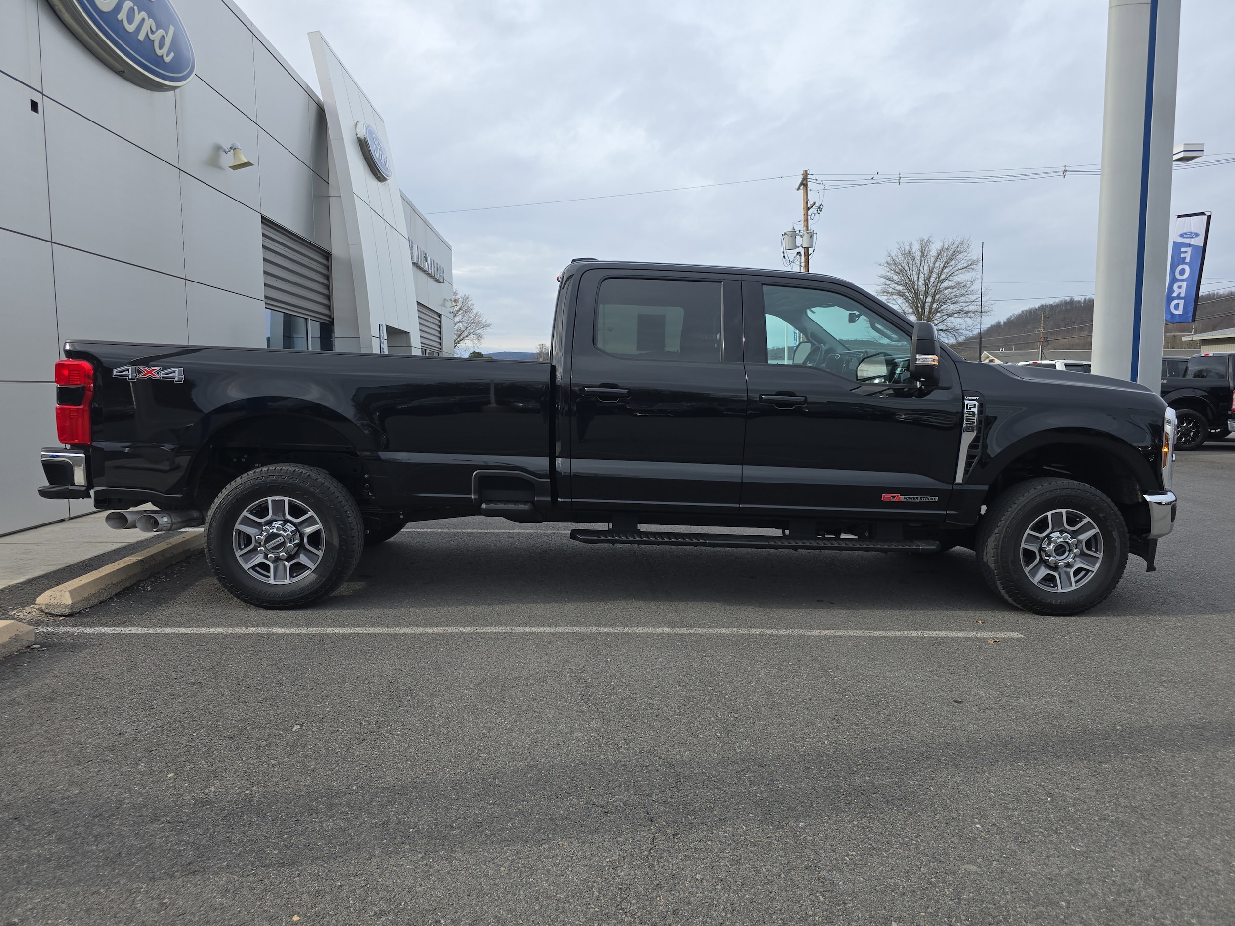Used 2024 Ford F-350 Super Duty Lariat with VIN 1FT8W3BM7REC85329 for sale in Mansfield, PA