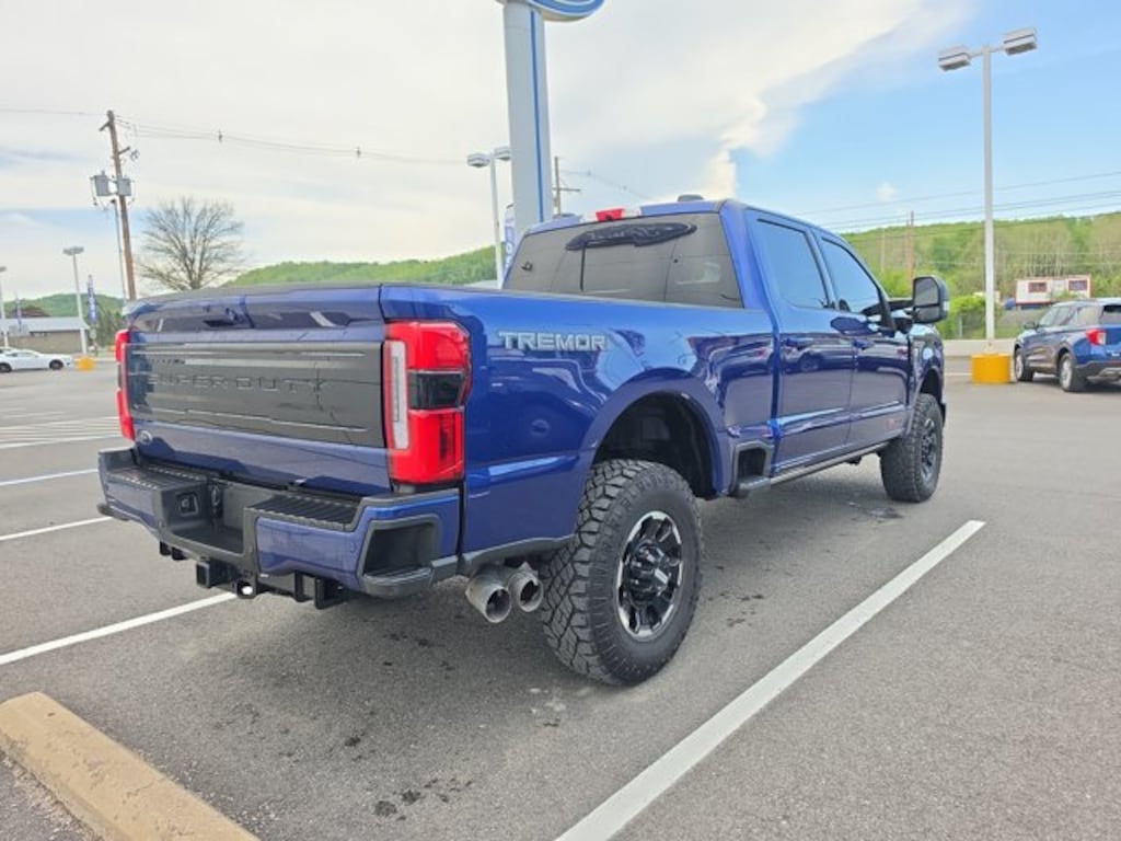 Used 2026 Ford Super Duty F-250 SRW Platinum Truck Crew Cab
