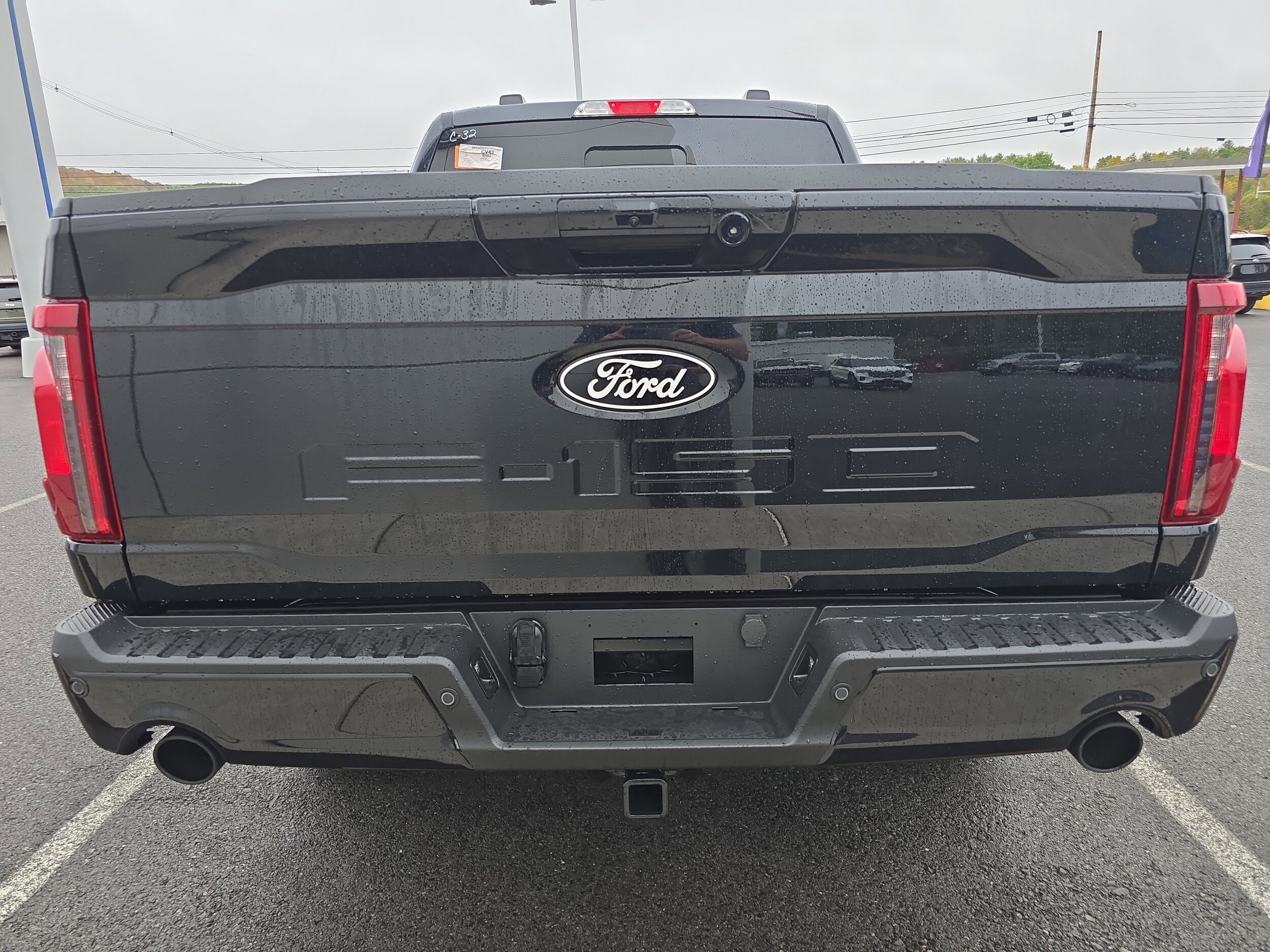2025 Ford F-150 XLT photo 4