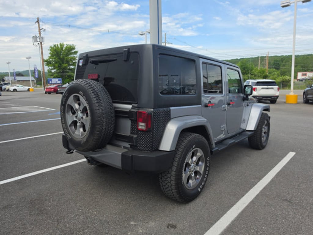 Used 2018 Jeep Wrangler JK Unlimited Sahara SUV