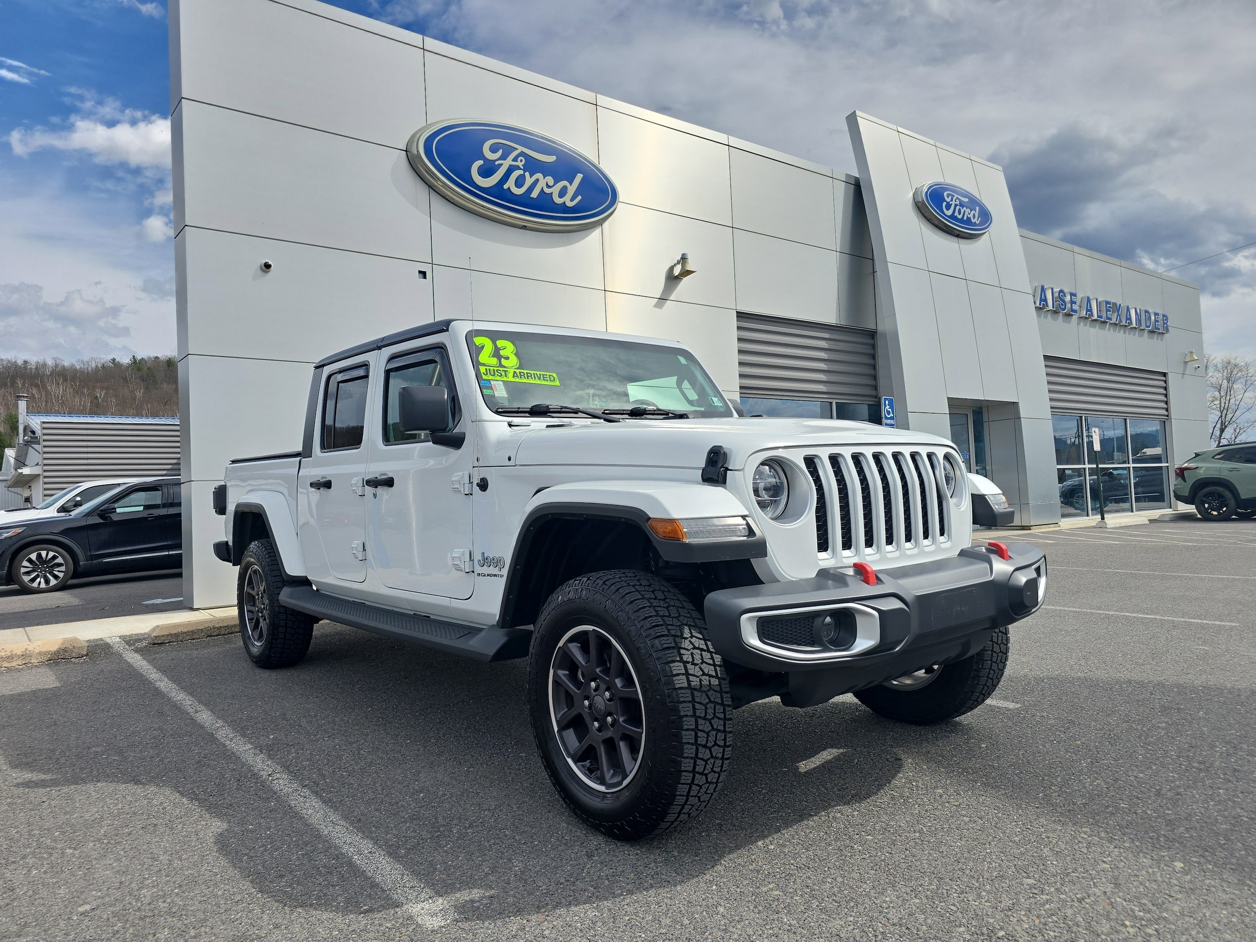 2023 Jeep Gladiator
