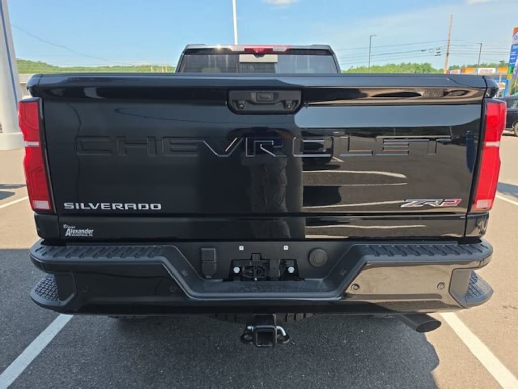 Used 2025 Chevrolet Silverado 2500HD ZR2 Truck Crew Cab