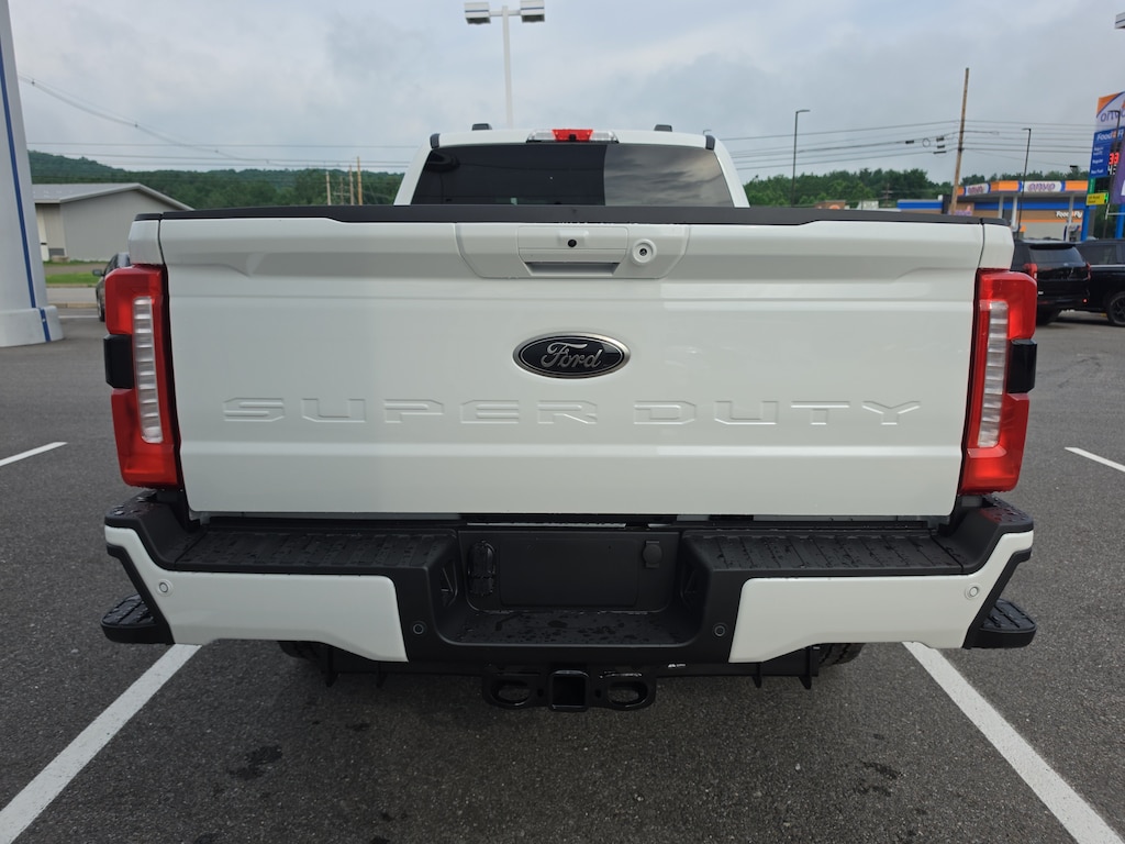 New 2026 Ford Super Duty F-250 LARIAT Truck Crew Cab
