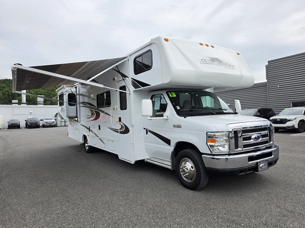 Used 2012 Ford Econoline Commercial Cutaway Truck