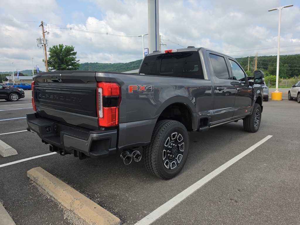 New 2026 Ford Super Duty F-250 Platinum Truck Crew Cab