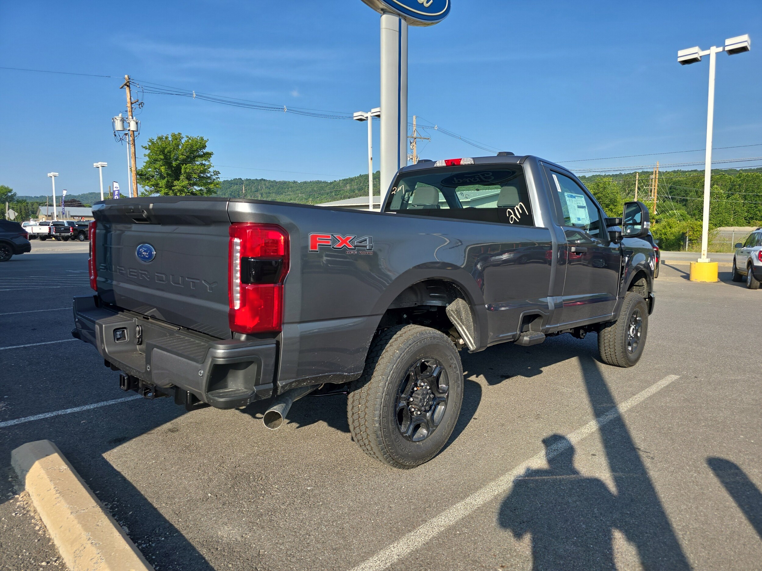 2025 Ford F-350 XL photo 3