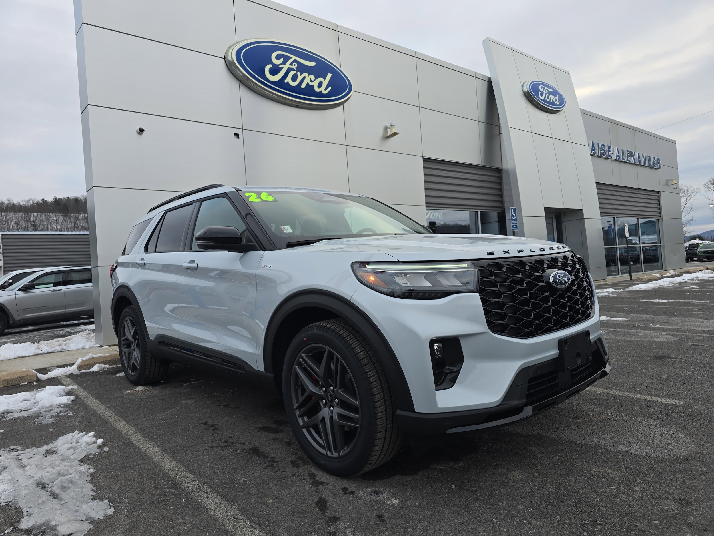 2026 Ford Explorer ST-LINE's photo