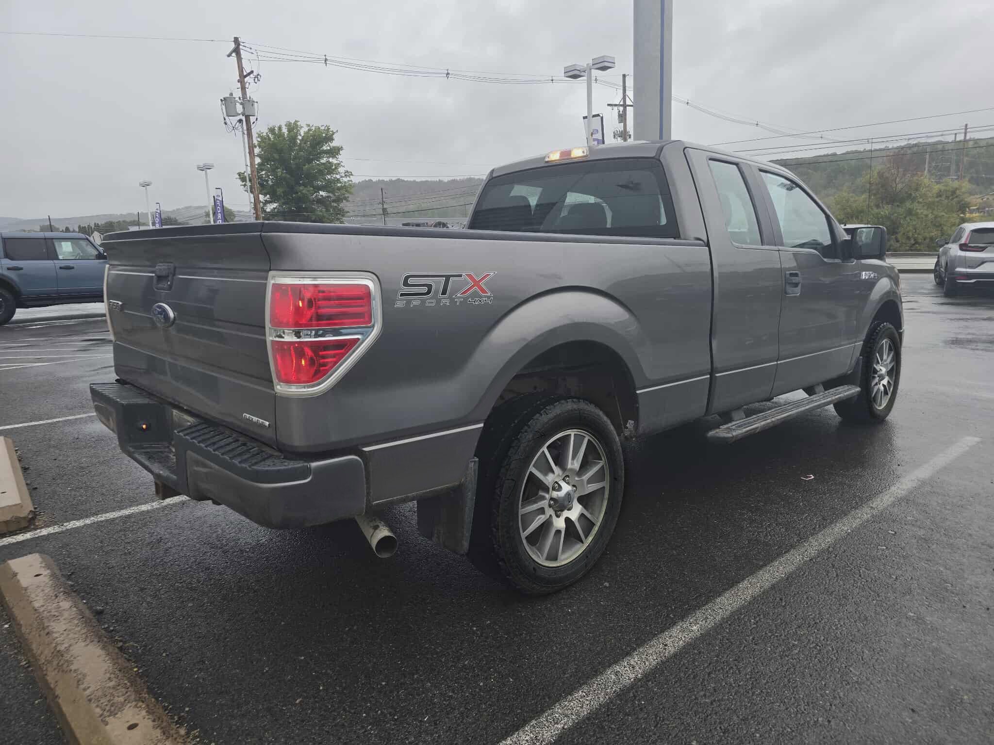 2014 Ford F-150 STX photo 3