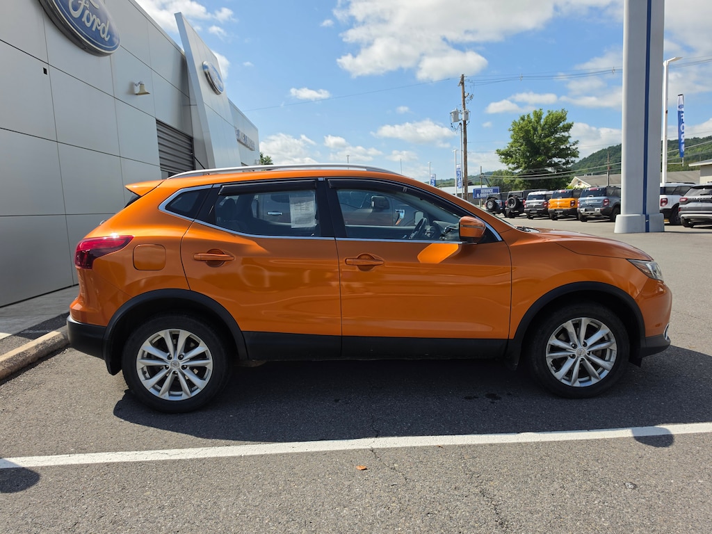 Used 2017 Nissan Rogue Sport SV SUV