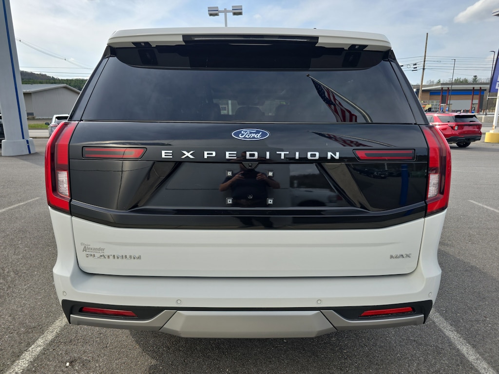 Used 2025 Ford Expedition Max Platinum SUV