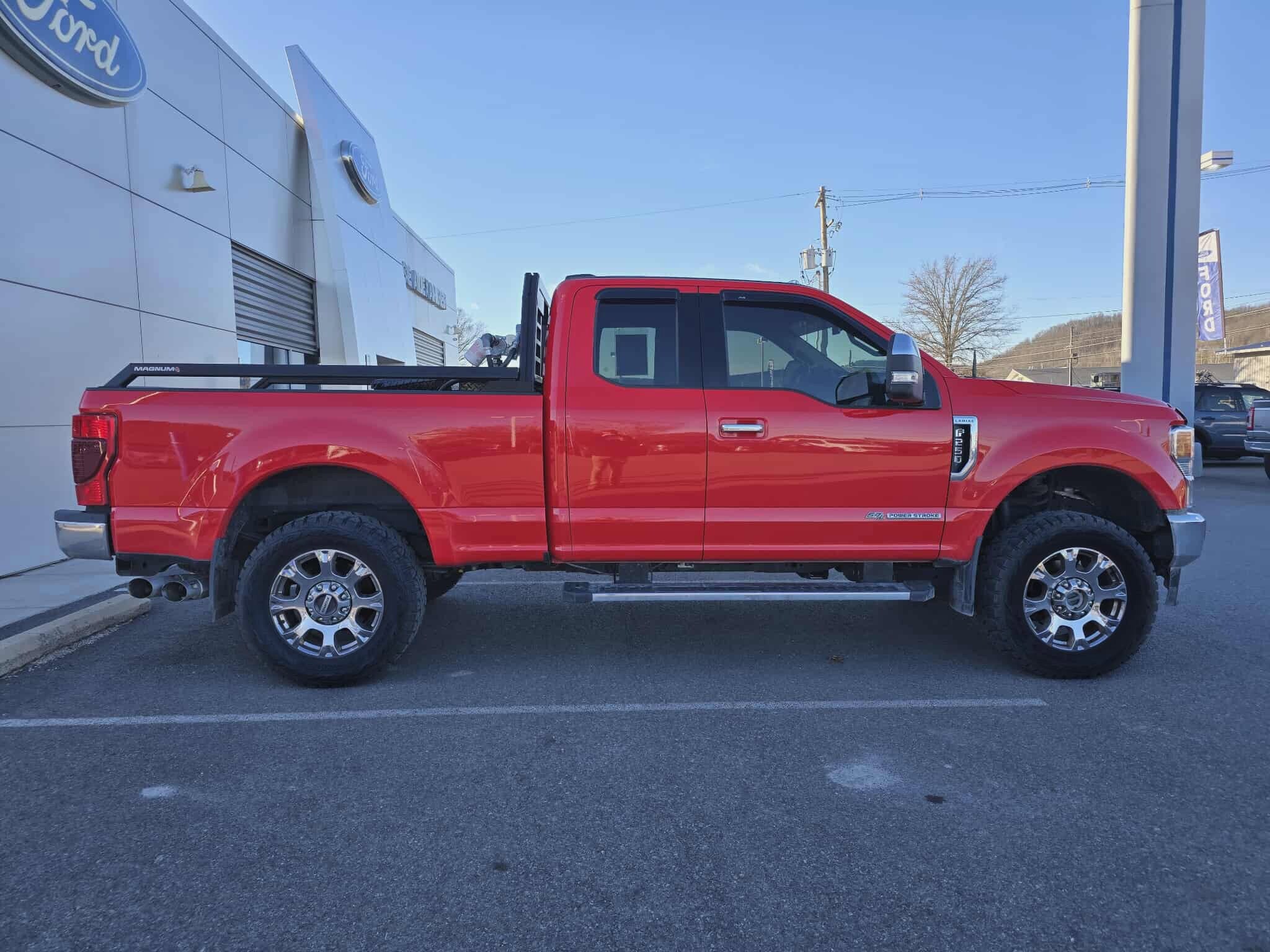 2021 Ford F-250 Lariat photo 2