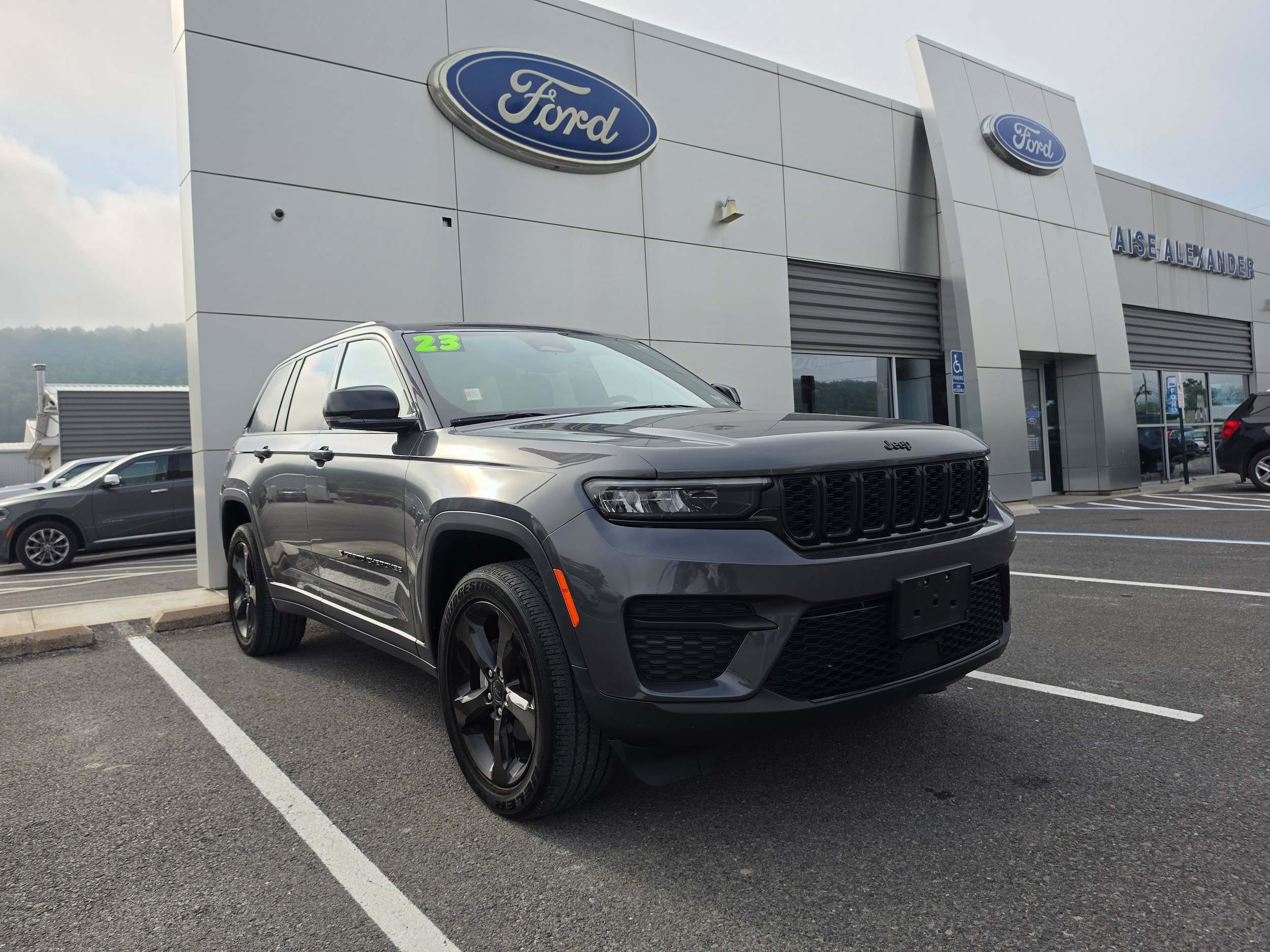 2023 Jeep Grand Cherokee