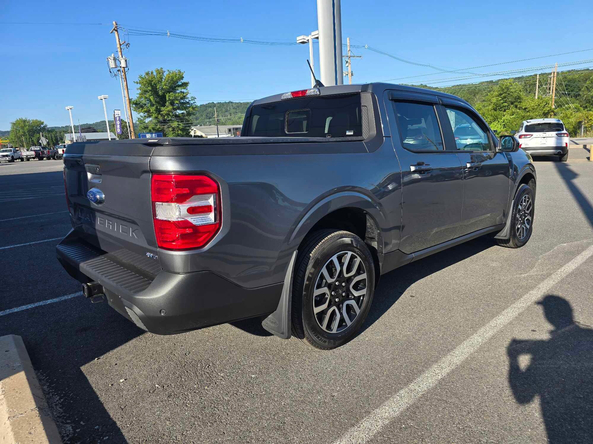 2024 Ford Maverick Lariat photo 3